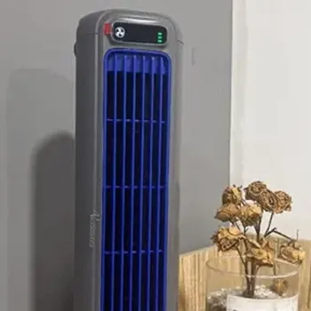 Froza AC standing on the floor as a tower